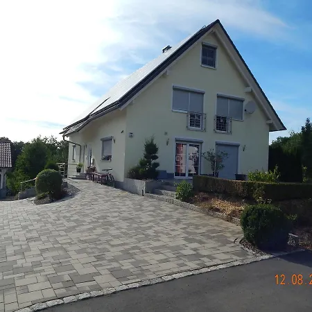 Wagner Mit Terrasse Und Kinderspielplatz Appartamento Küps